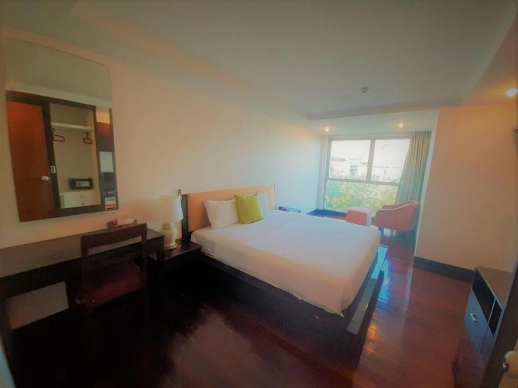 Nice Residence Bangkok Esterno foto