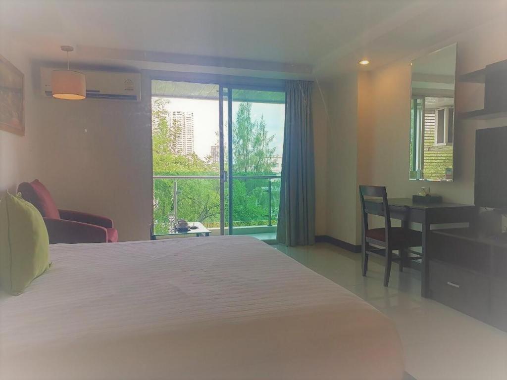 Nice Residence Bangkok Esterno foto